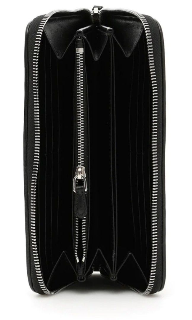 Prada Diagramme Wallet on Chain