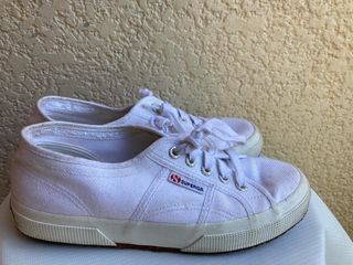 (Category: ) located in . Submitted by loveforlabels (Listing ID 1281666454, Image 1). Description: .