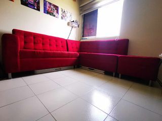 Red 5-Seater L-Couch with ottoman, secondhand, no issues or damage.