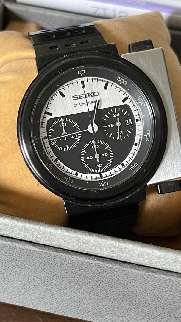 Reissue Seiko Alien reverse panda Men s Fashion Watches