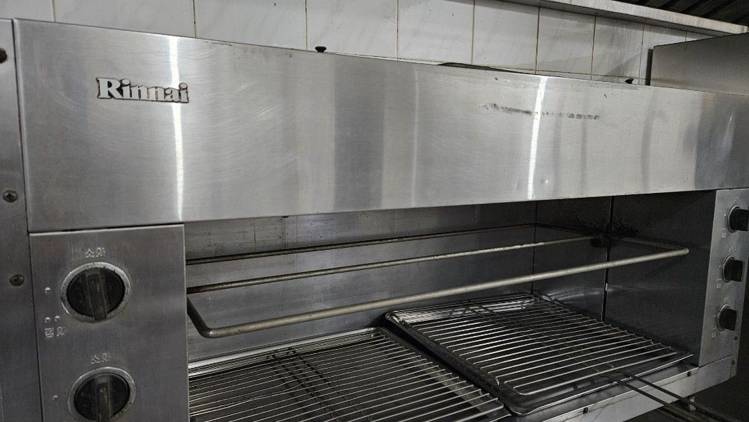 Rinnai Salamander Grill (Category: Cookers) located in Caloocan City. Submitted by fashionista_18 (Listing ID 1281673753, Image 2). Description: Salamander Grills The commercial salamander grill is a powerful yet versatile and adjustable grilling option for food caterers and kitchens. A free-standing grill for a variety of food from toast to steaks. In Very Good Condition all working... location: 9th ave. Caloocan.
