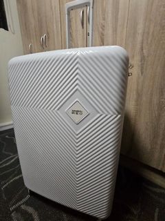(Category: ) located in . Submitted by springcleansteals (Listing ID 1281765527, Image 1). Description: .