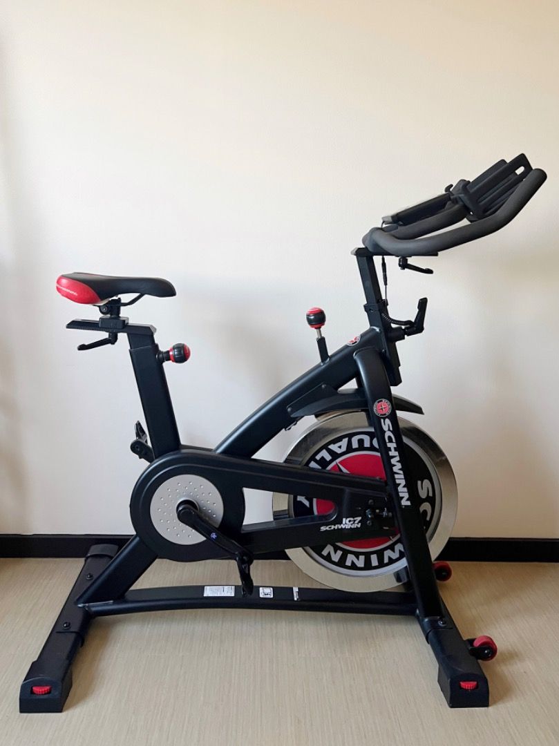 Spinning best sale schwinn ic7
