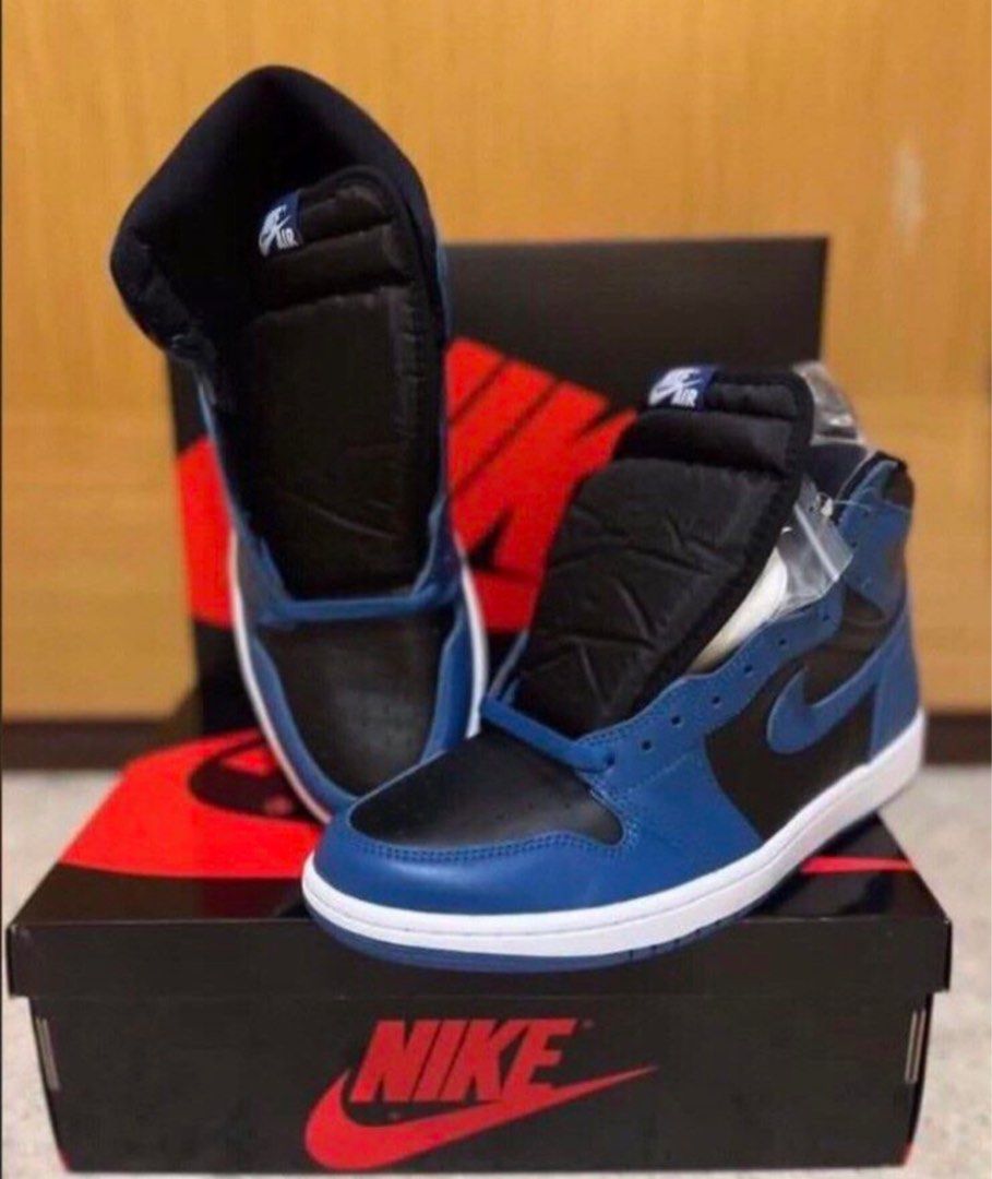 SELLING AT RETAIL PRICE US11 Air Jordan 1 High Retro
