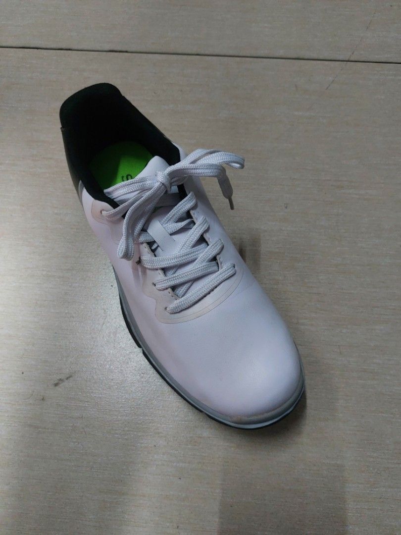 Slazenger V100 Men s Golf Spiked Shoes 7 US Men s Fashion