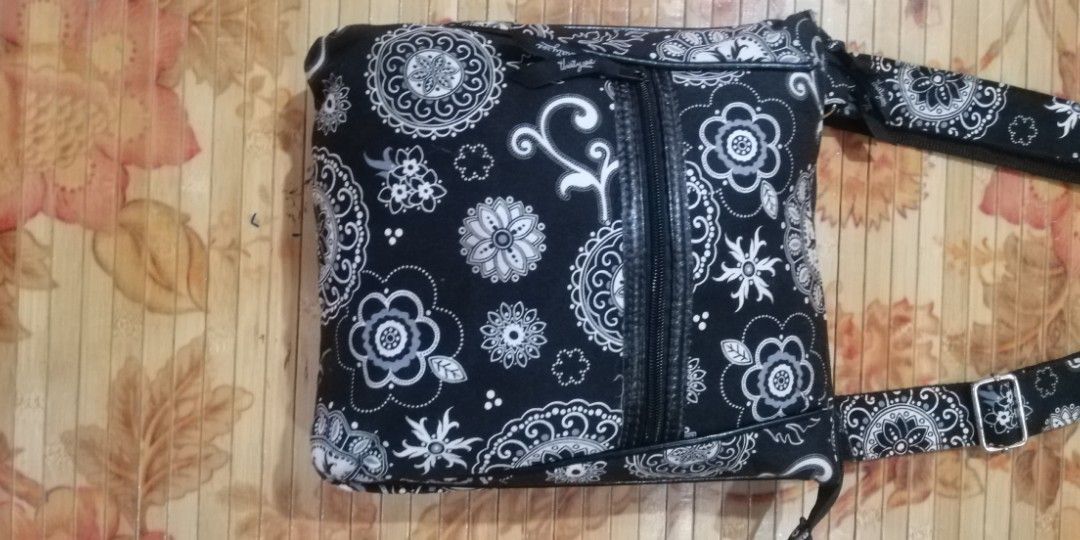 Thirty One Ladies Sling Bag M Women s Fashion Bags Wallets
