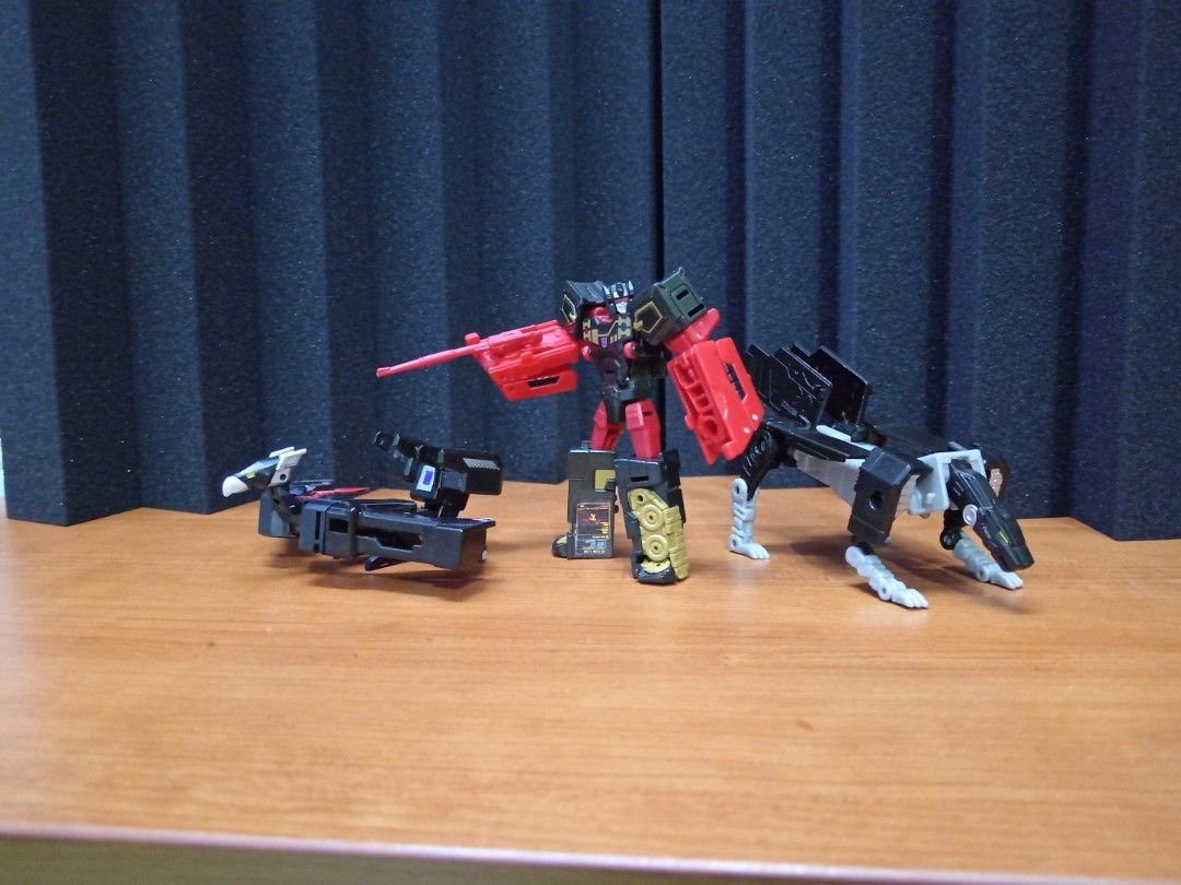 Transformers Titans Return Ravage Rumble and Laserbeak