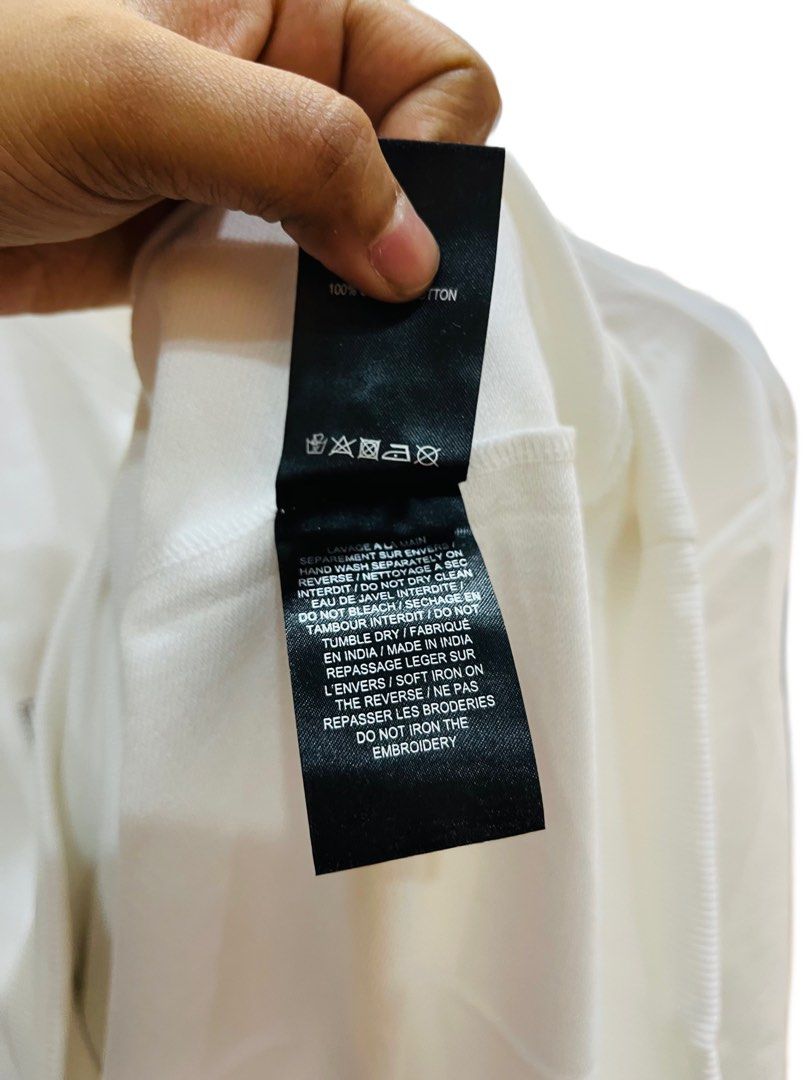 Unauthorized authentic clothing top