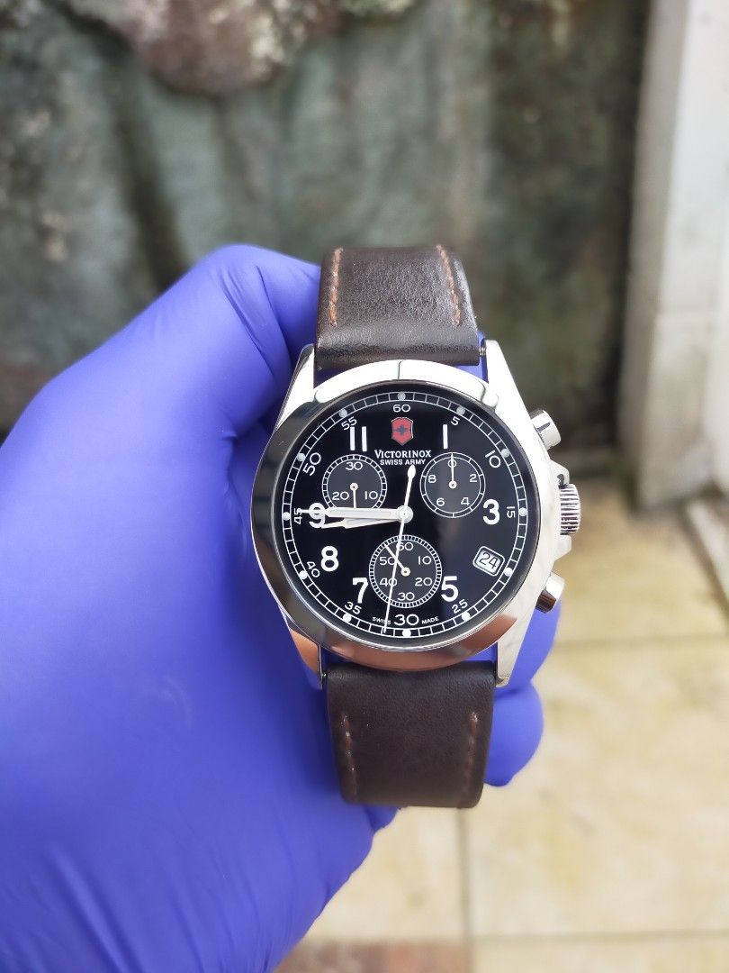 VICTORINOX SWISS ARMY 24071 Fesyen Pria Jam Tangan di Carousell