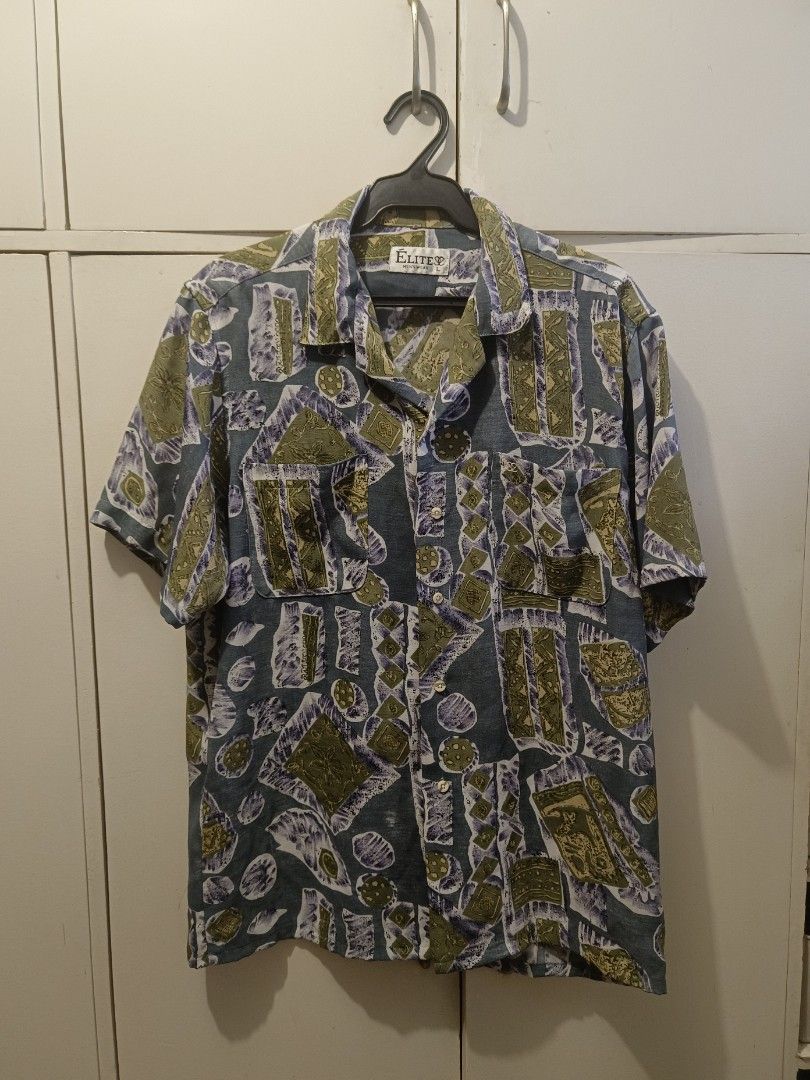 Vintage Button Down Polo Shirt (Category: Tshirts & Polo Shirts ) located in Makati City. Submitted by wildfish.637da4 (Listing ID 1281687103, Image 1). Description: For Sale: Vintage Button Down Polo Shirt Size: L Can be used as a polo or layered on a plain shirt. Great for the summer. Breathable, light cloth. Meet up in Salcedo Village Makati City or shipping via courier of choice Thank you!.