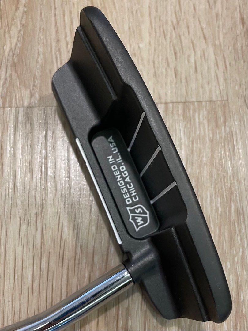 Wilson putter, Sports Equipment, Sports & Games, Golf on Carousell