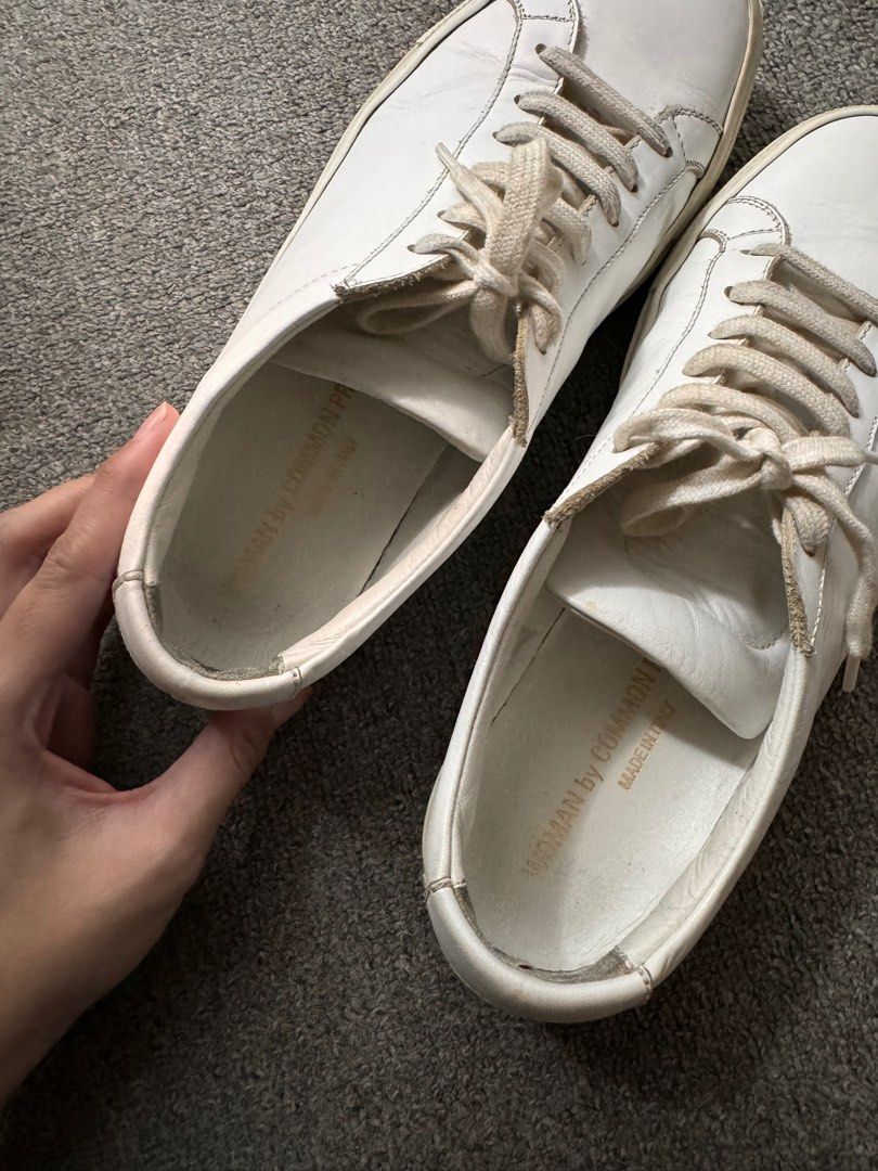 Woman by Common Projects Achilles Low (Category: Sneakers) located in Makati City. Submitted by nisayaptinchay (Listing ID 1281728855, Image 3). Description: Woman by Common Projects Achilles Low (White) Size: 38 Well Used with Wear & Tear (Please see photos for close ups) Just needs a little cleaning Bought from Lane Crawford HK Brand new costs P26,000 No more box and dustbags.