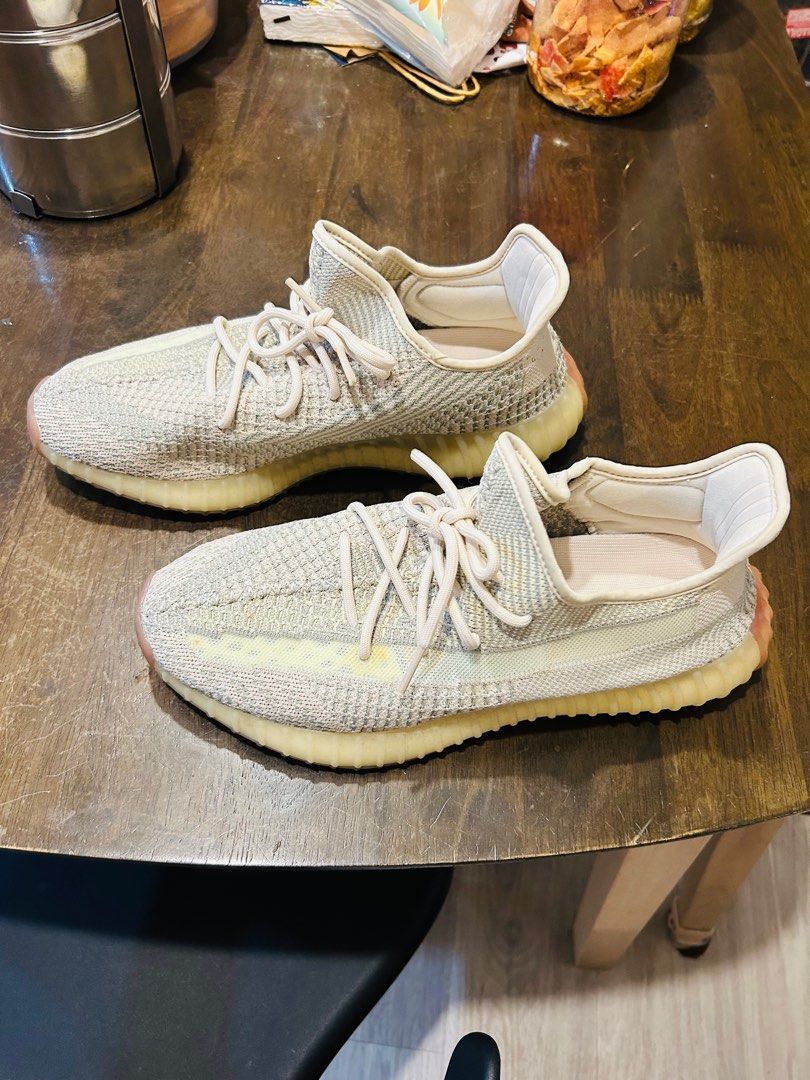 YEEZY BOOST 350 V2