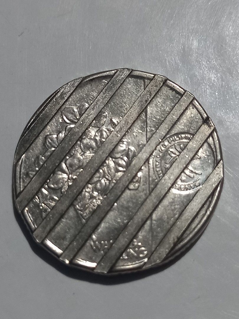 1 piso ngc cud error cancelled coin (Category: Currency) located in Subic. Submitted by regiegabriel29 (Listing ID 1281931622, Image 2). Description: add sf.