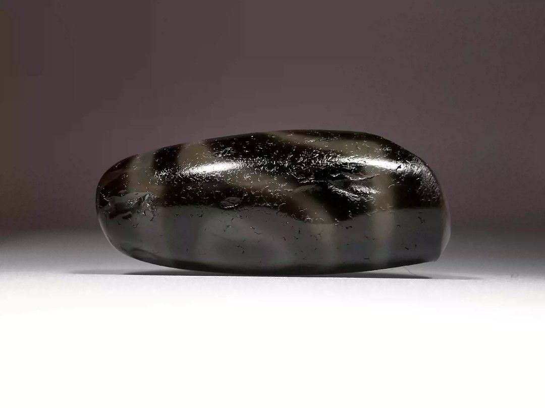 藏传高品质微地埋千年至纯天珠, 興趣及遊戲, 收藏品及紀念品