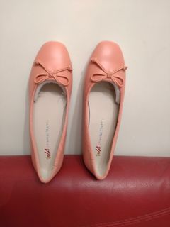 （分類：）位於 。 由 Karlie2008 提交（商品編號 1281870983，圖片 1）。簡介： 。