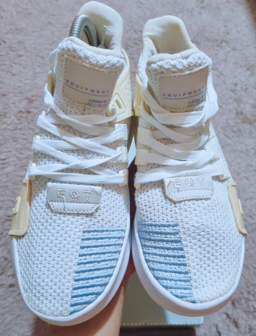 Adi EQT women s 6 23cm