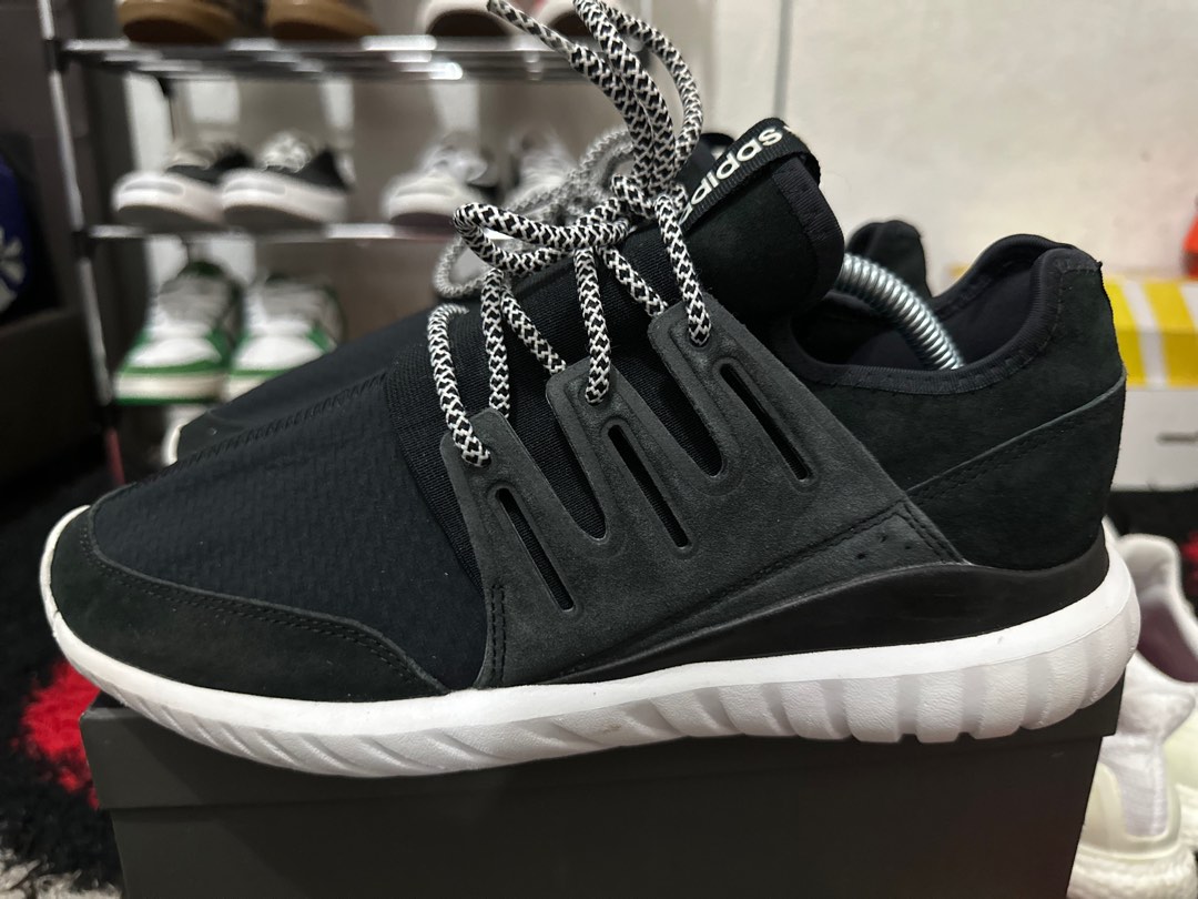 ADIDAS TUBULAR 8.5uk
