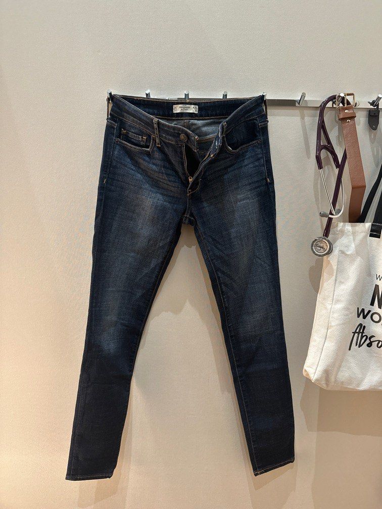 A&f skinny jeans store