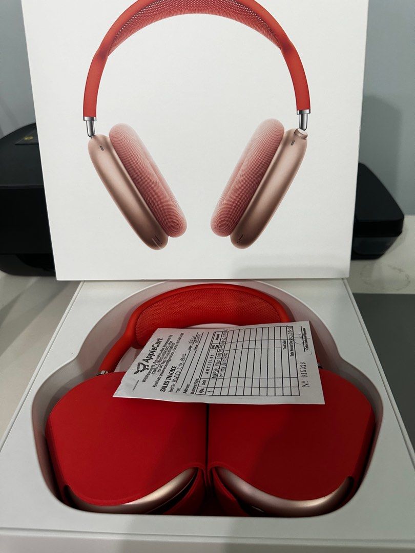 Airpods Max - pink (Category: Headphones & Headsets) located in Las Pinas. Submitted by ajseringxx (Listing ID 1281898120, Image 1). Description: Bought December 2023 Rarely used (around 5 times) No scratches/dents Complete with box + unused charging cable and receipt Originally puchased for Php 32,000 Selling for 27k (negotiable) RFS: not being used .
