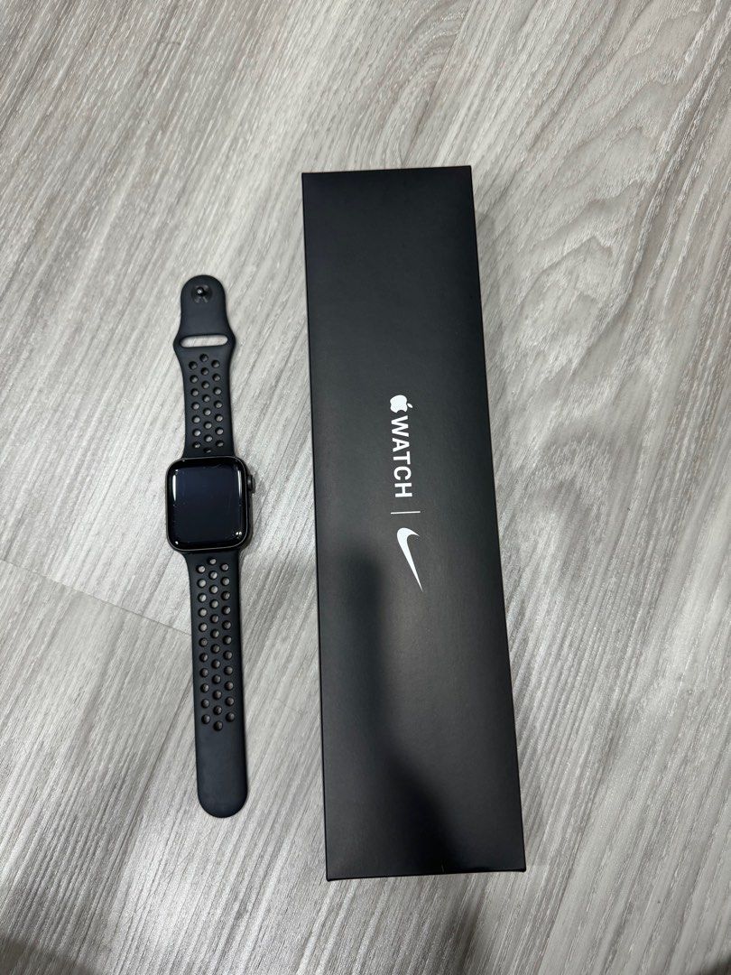 Apple watch se 44mm sales nike edition