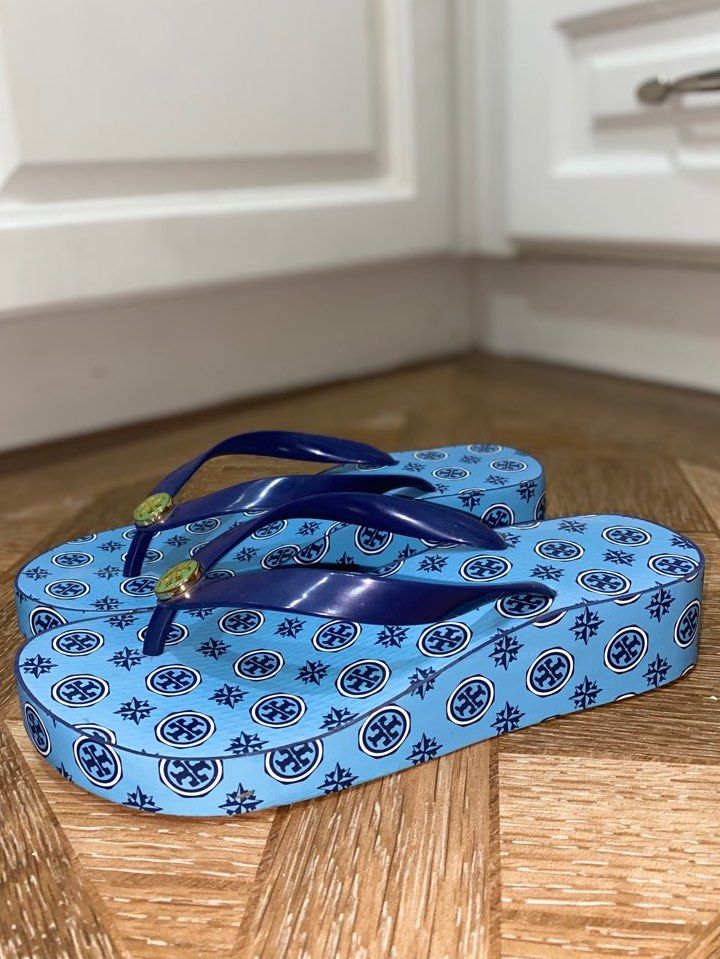 Tory burch discount blue flip flops
