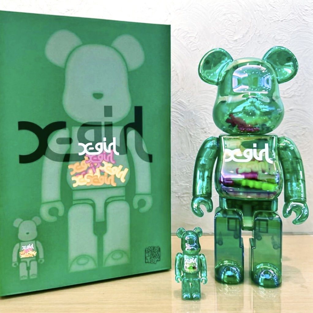 Bearbrick X-girl Clear Green Ver., 興趣及遊戲, 玩具& 遊戲類- Carousell