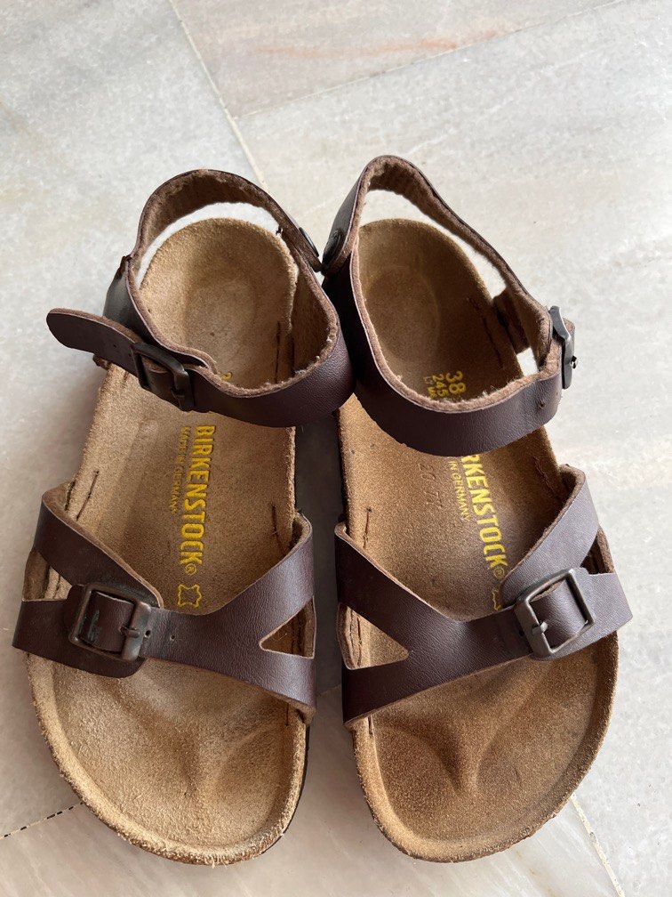 BIRKENSTOCK Women s Fashion Footwear Sandals on Carousell