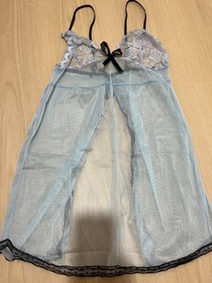 (Category: ) located in . Submitted by zoe_wardrobe (Listing ID 1281920522, Image 1). Description: .