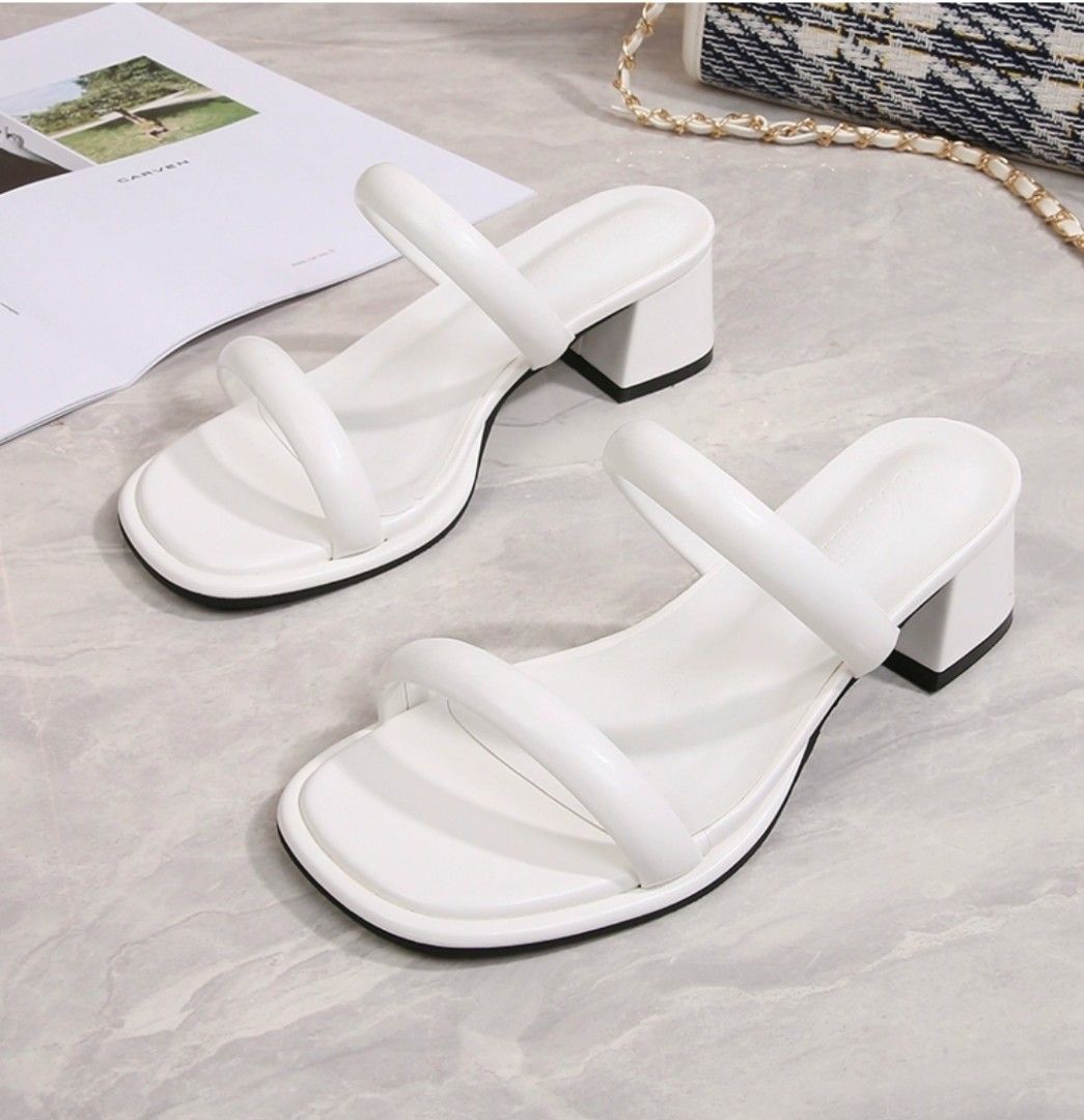 BNIB white heels for wide feet Women s Fashion Footwear Heels