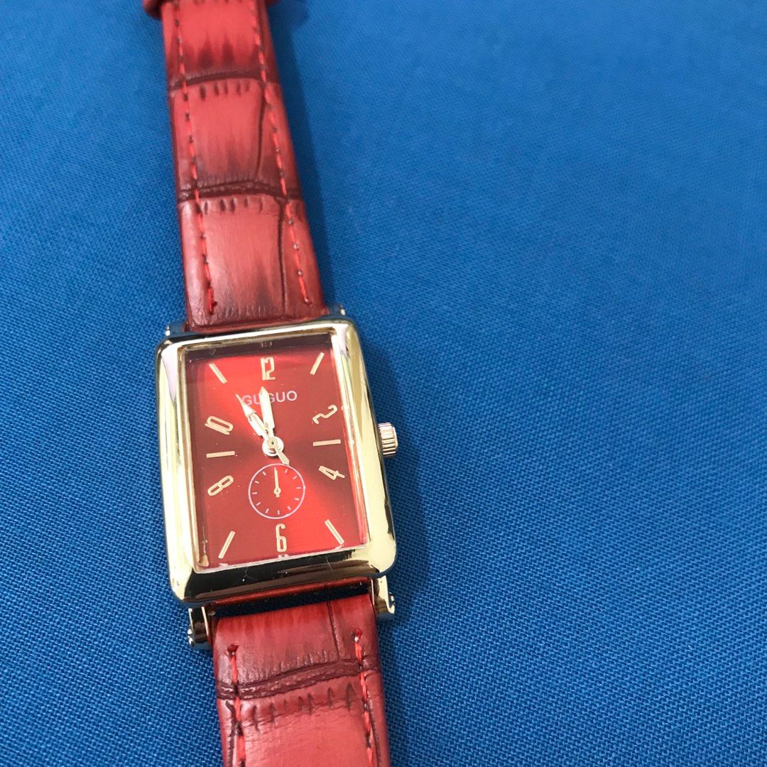 Elegant shop wrist watch
