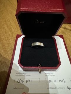 Cartier Yellow Gold Love Ring Middle Finger Luxury Accessories