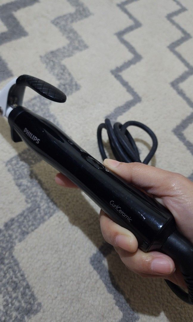 Crisp Catokan Curly Artwork for Your Screen