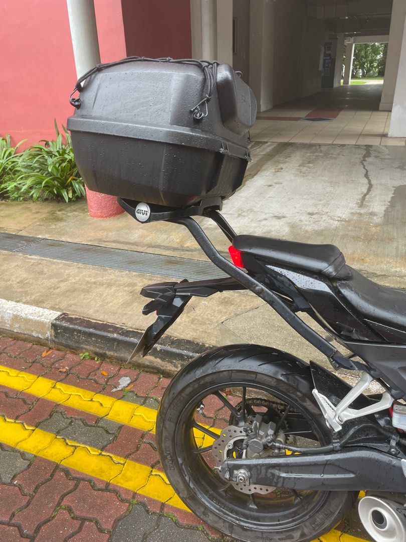 CB150R Givi Rack and Plate Motorcycles Motorcycle Accessories on