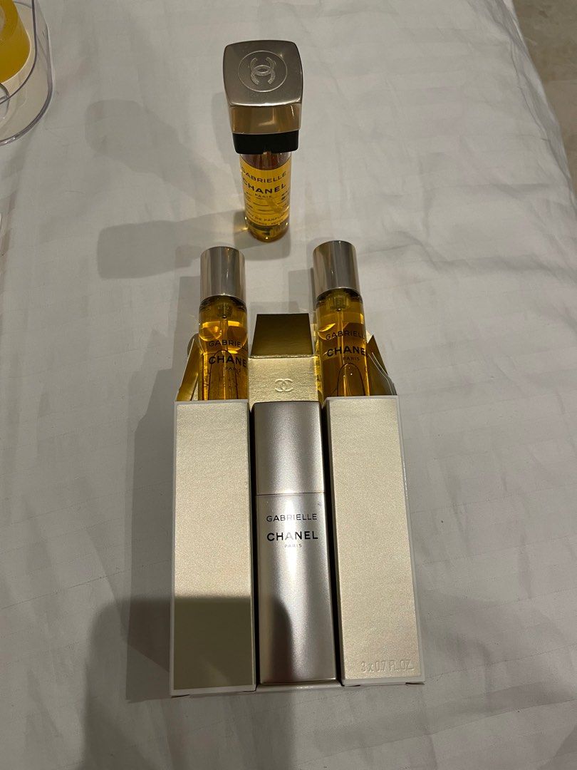 Chanel Gabrielle Twist and spray Beauty Personal Care