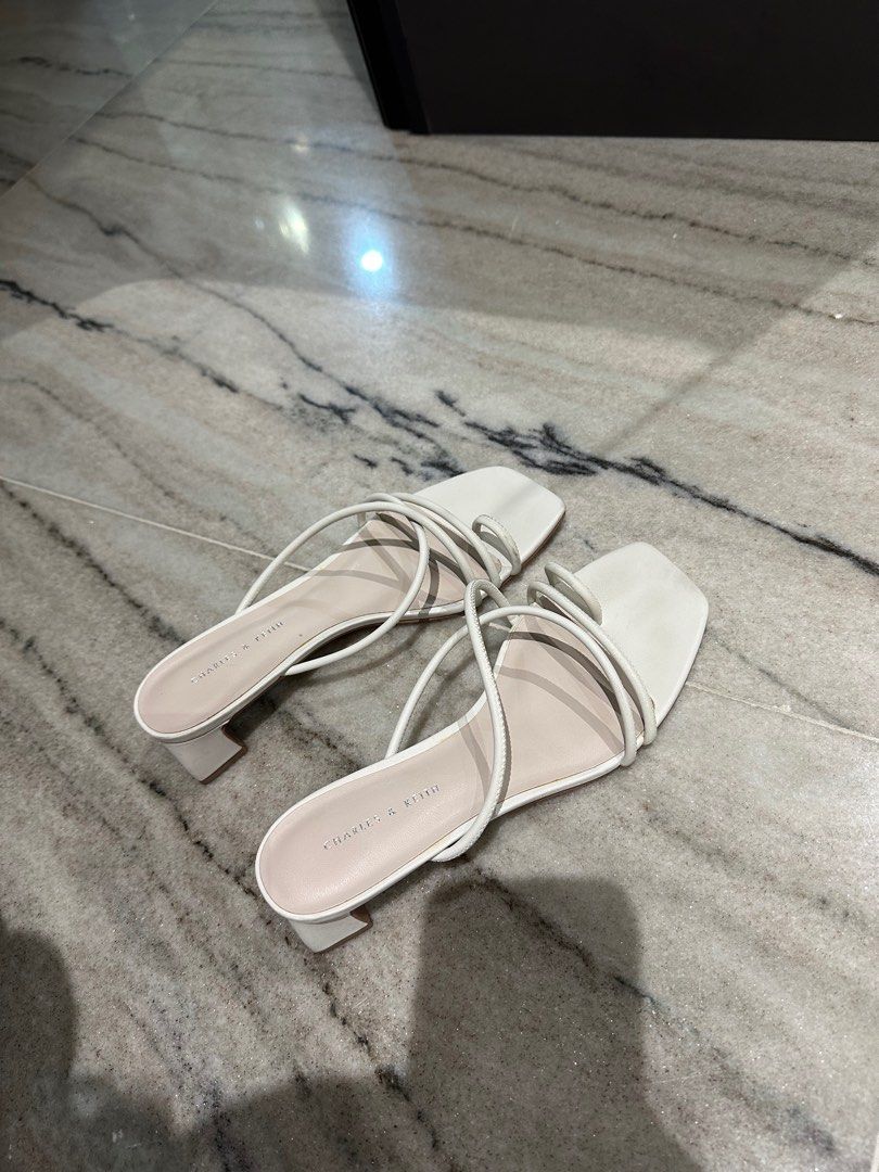 Charles and keith white sandals outlet