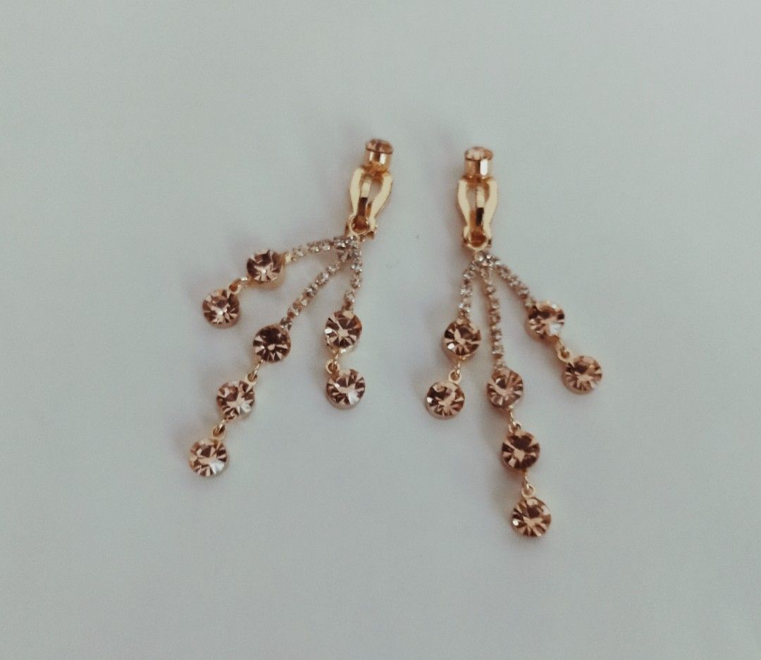 Gold clip on best sale dangle earrings