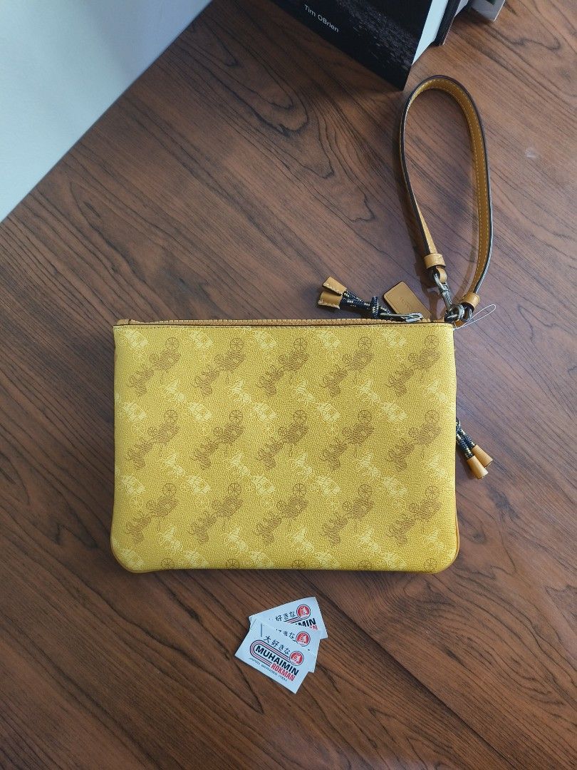 COACH CLUTCH BAG YELLOW MUSTARD