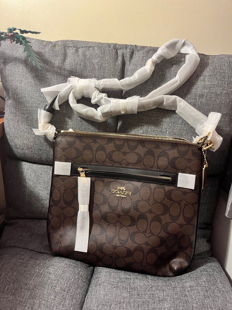 Mae file crossbody coach outlet