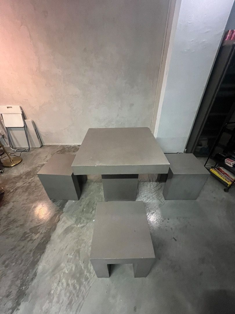 CONCRETE TABLE