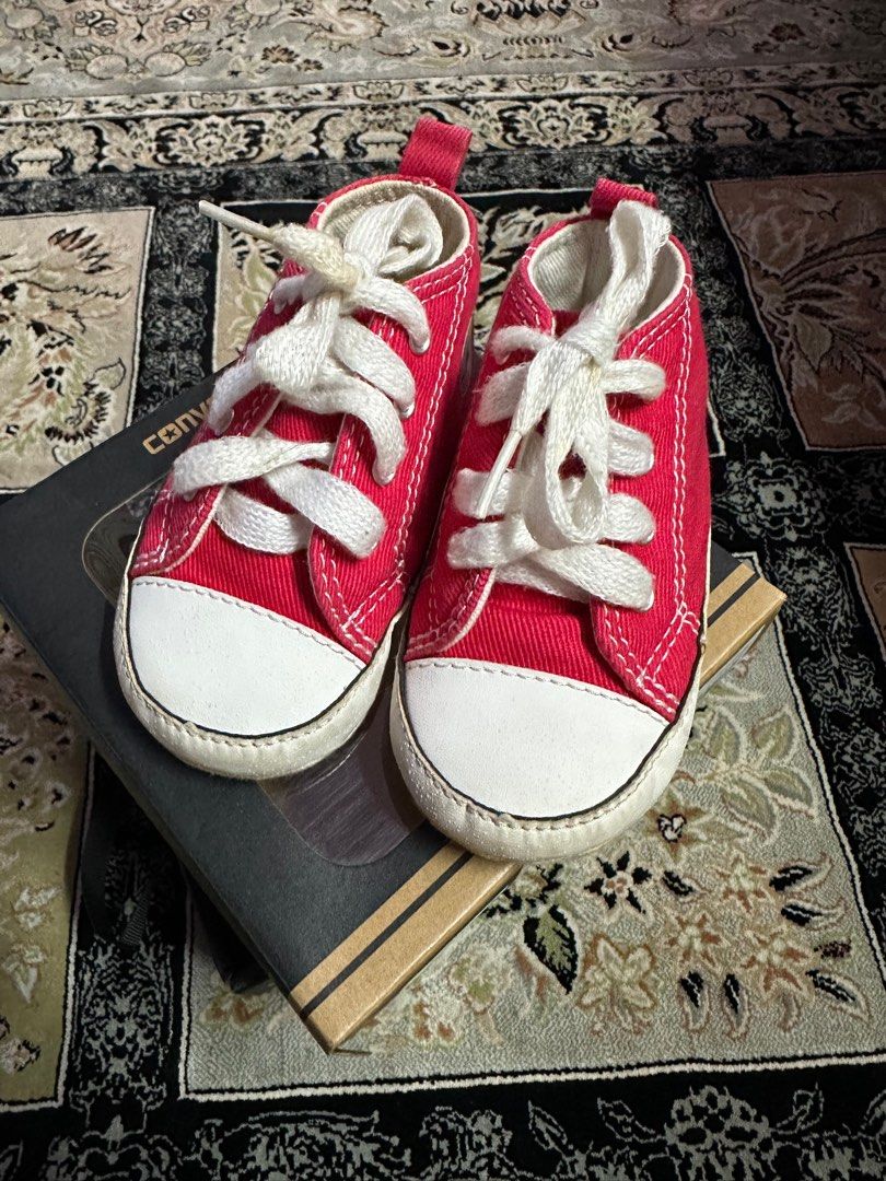 Converse baby shoes size 1 on sale