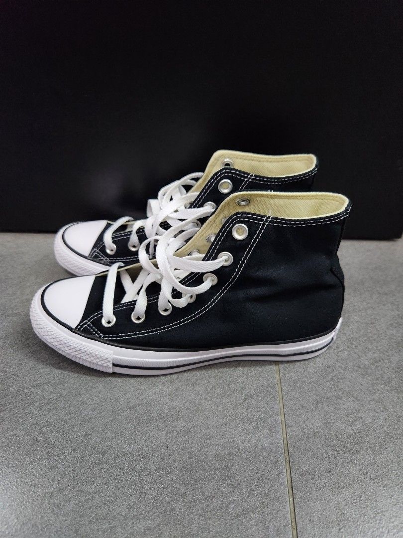 Converse classic hi cut black colour Women s Fashion Footwear