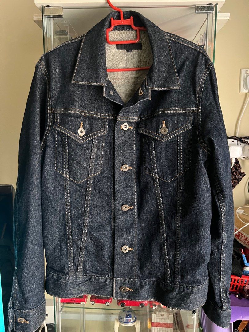 Denime jacket jaket jeans uniqlo size s Men s Fashion Coats