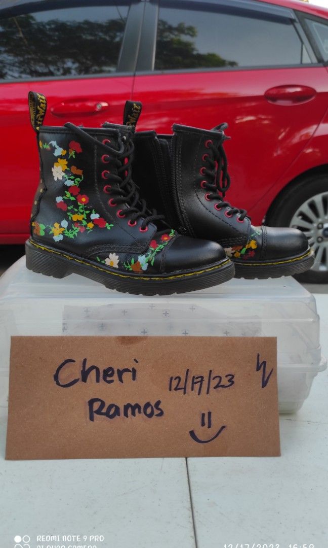 Dr. Martens 1460 Juniors Pooch Flower