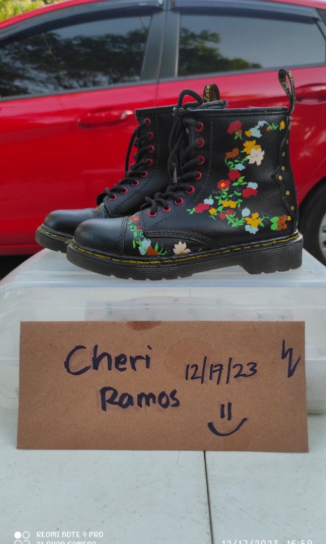 Dr. Martens 1460 Juniors Pooch Flower Babies Kids Babies