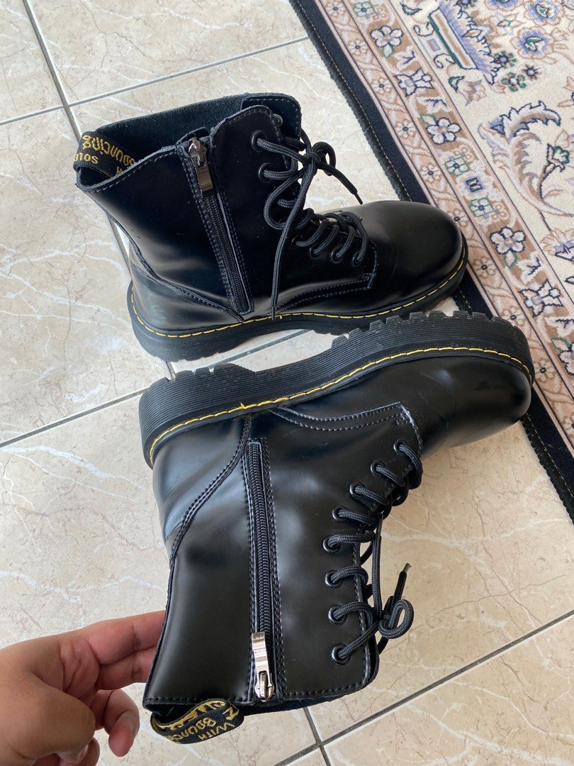 Dr.Martens Boot Unisex Women s Fashion Footwear Boots on Carousell
