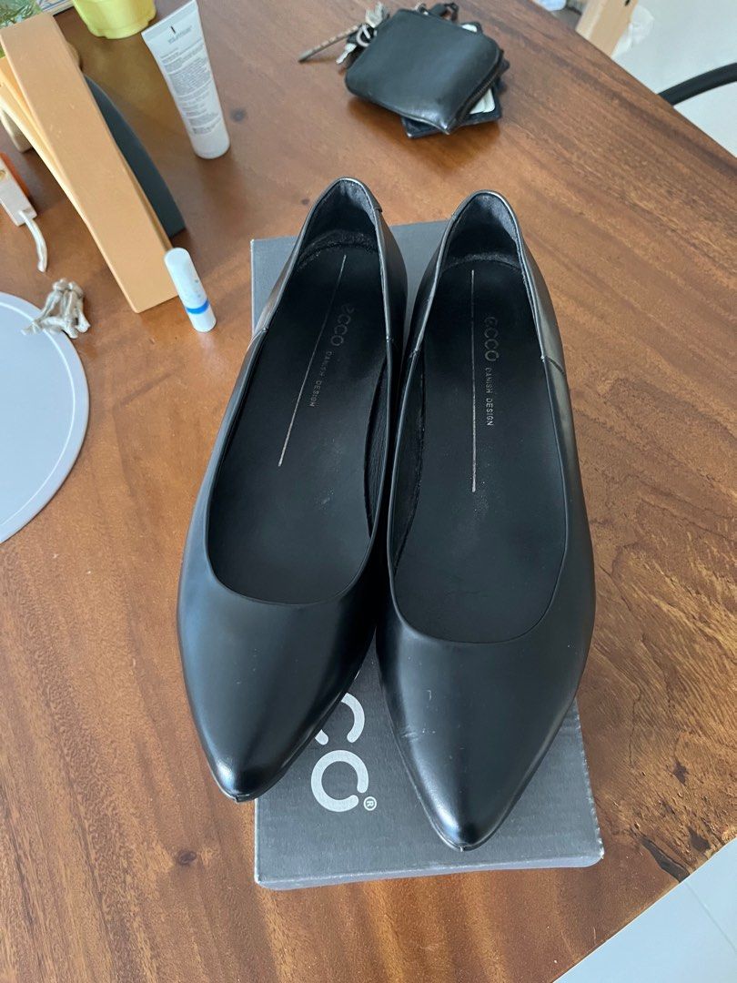 Ecco leather flat shoe