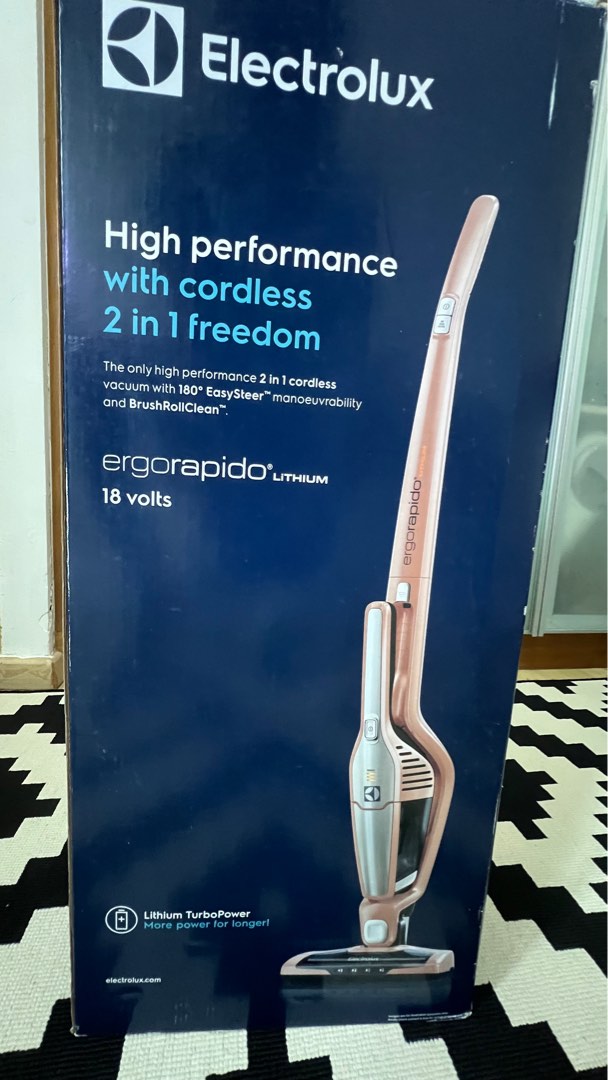 Electrolux Ergorapido vacuum cleaner., TV & Home Appliances, Vacuum