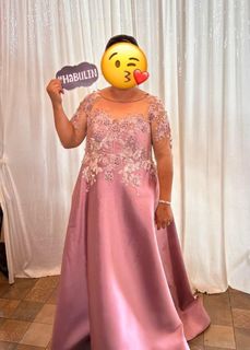 Principal sponsor gown plus sales size