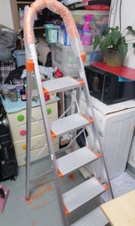 （分類：）位於 。 由 dhenz_27 提交（商品編號 1281920216，圖片 1）。簡介： 。